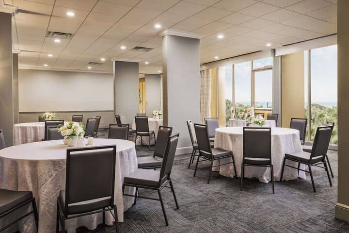 Meeting facility